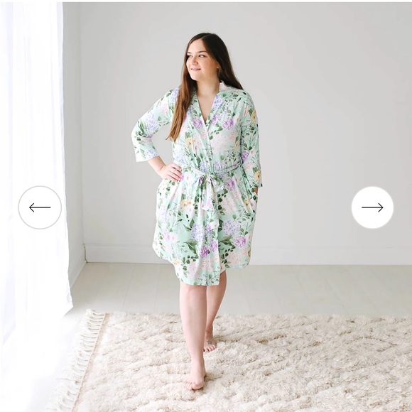 NWT in Polybag - Posh Peanut Erin Robe, Hydrangea, Size XXL/XXXL - Picture 2 of 5